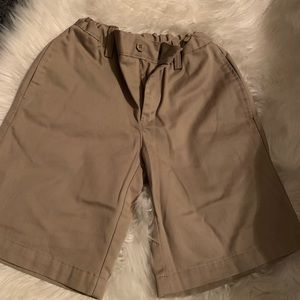 Lands’ End size 10 boys uniform shorts.